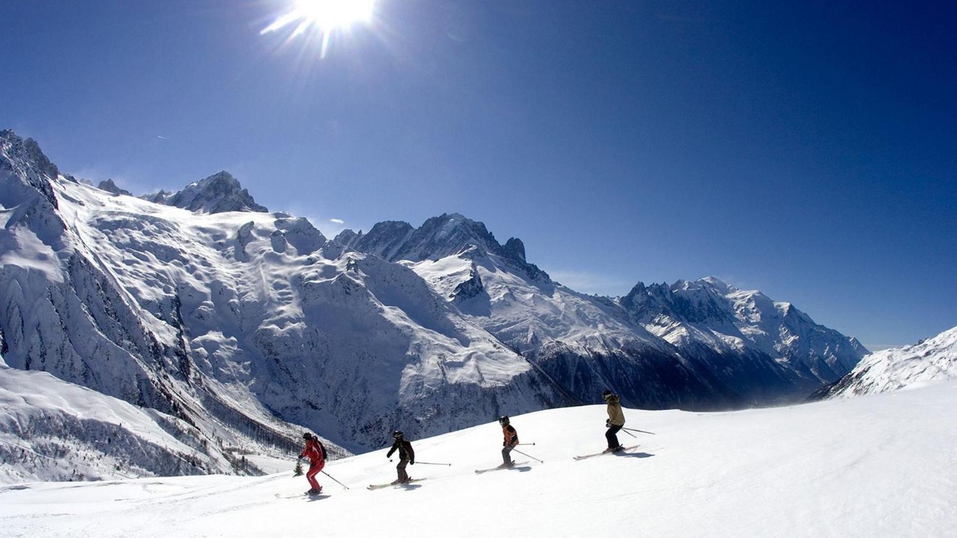Apartment Au Bon Coin - Luxury Chamonix Hidden Haven, Mont Blanc View, Hot Tub And Garden Exterior photo